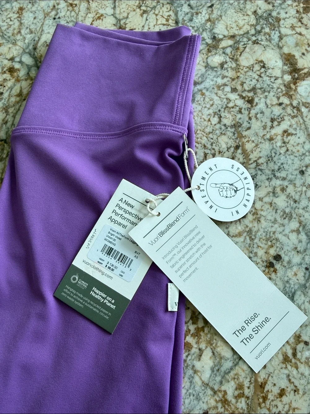 Vuori AllTheForm Legging Bright Violet XS NWT BlissBlend purple legging 💜